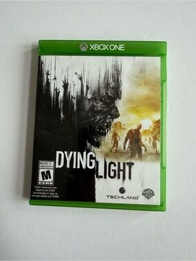Dying Light (Xbox One) Video Game - Green Case